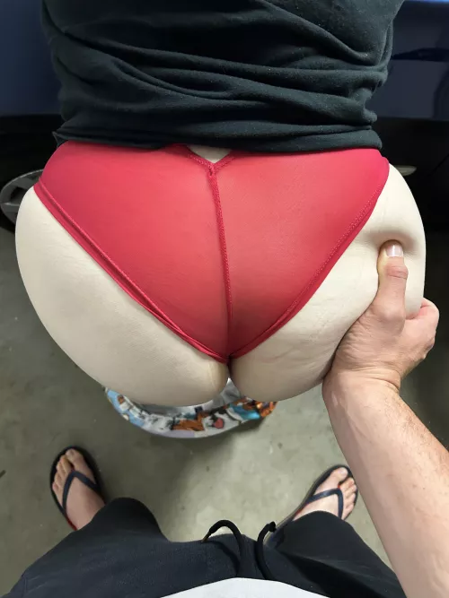 Sneaky Saturdays! It’s hard work finding alone time around the crotch goblins 🤣