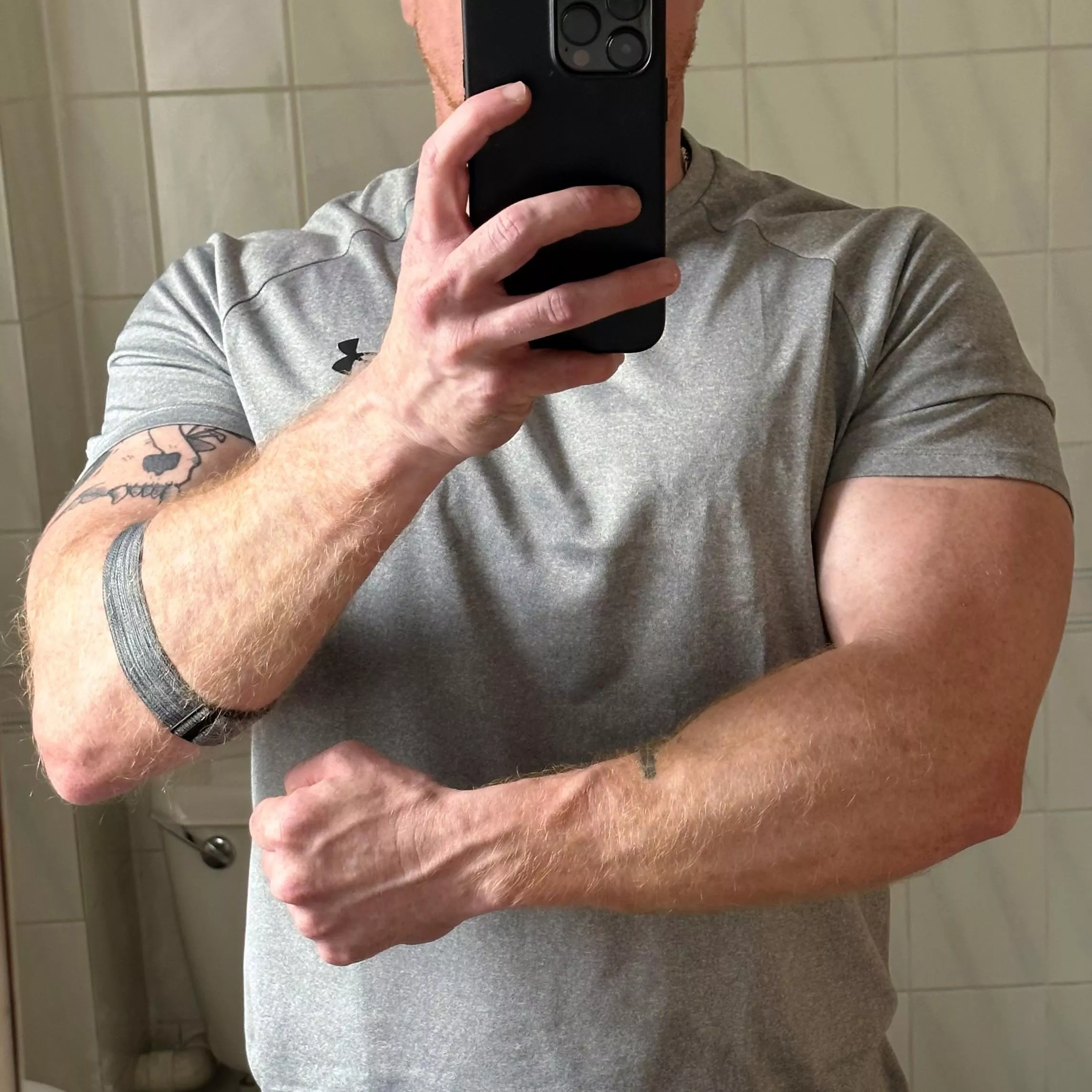 Sun's out, guns out ☀️