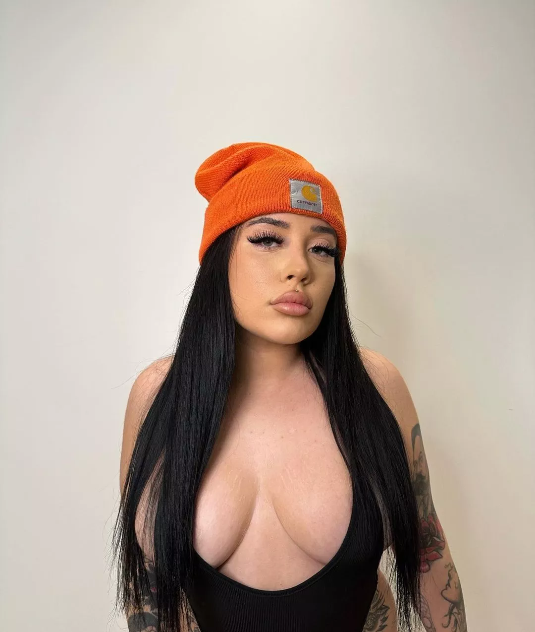 That's how I spread my ass when I hear It's time for sex.