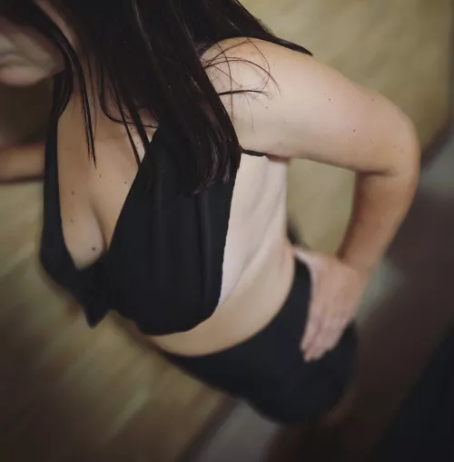 This top is a little bit sloppy 😋😋