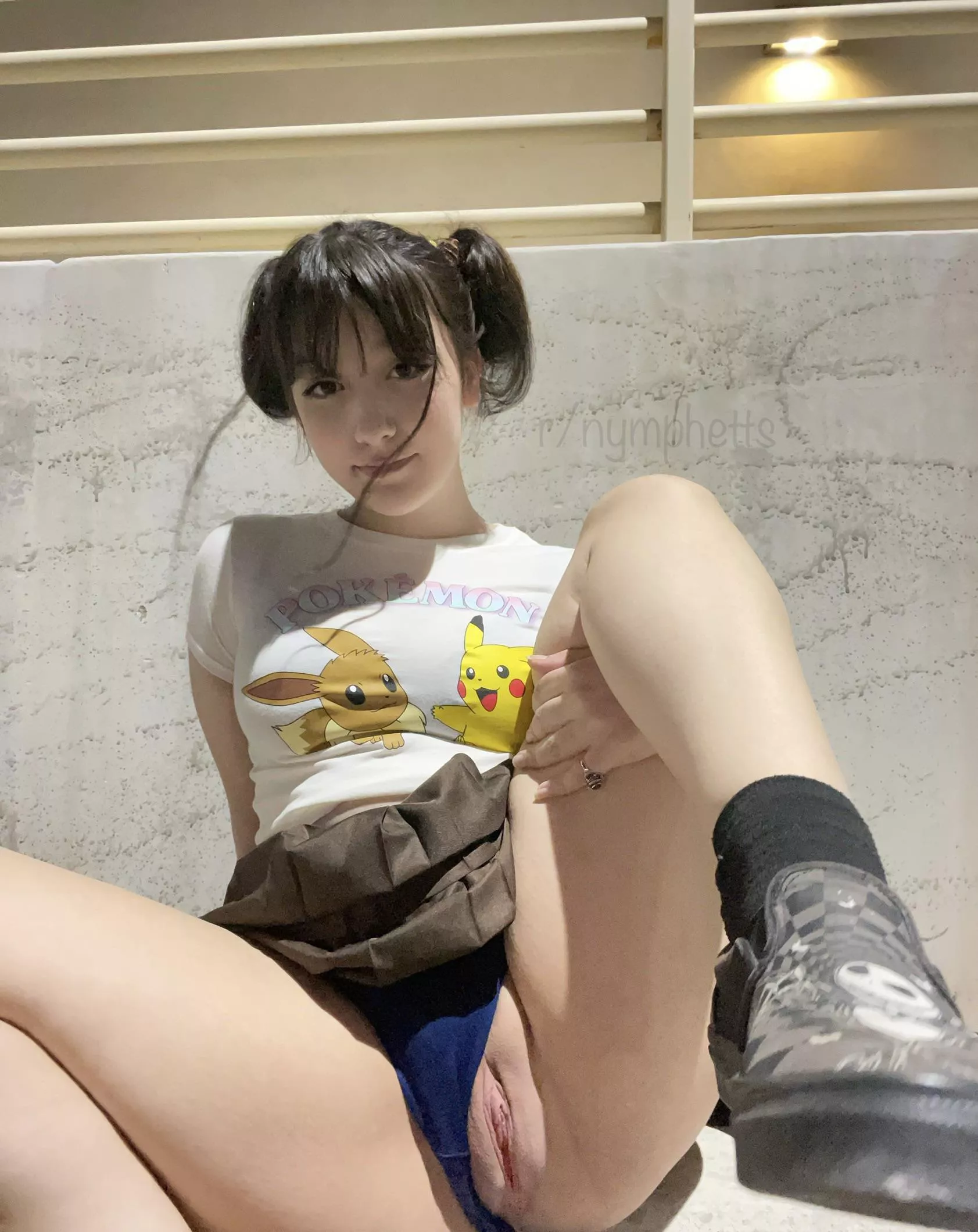 Would you eat me out in the parking lot?