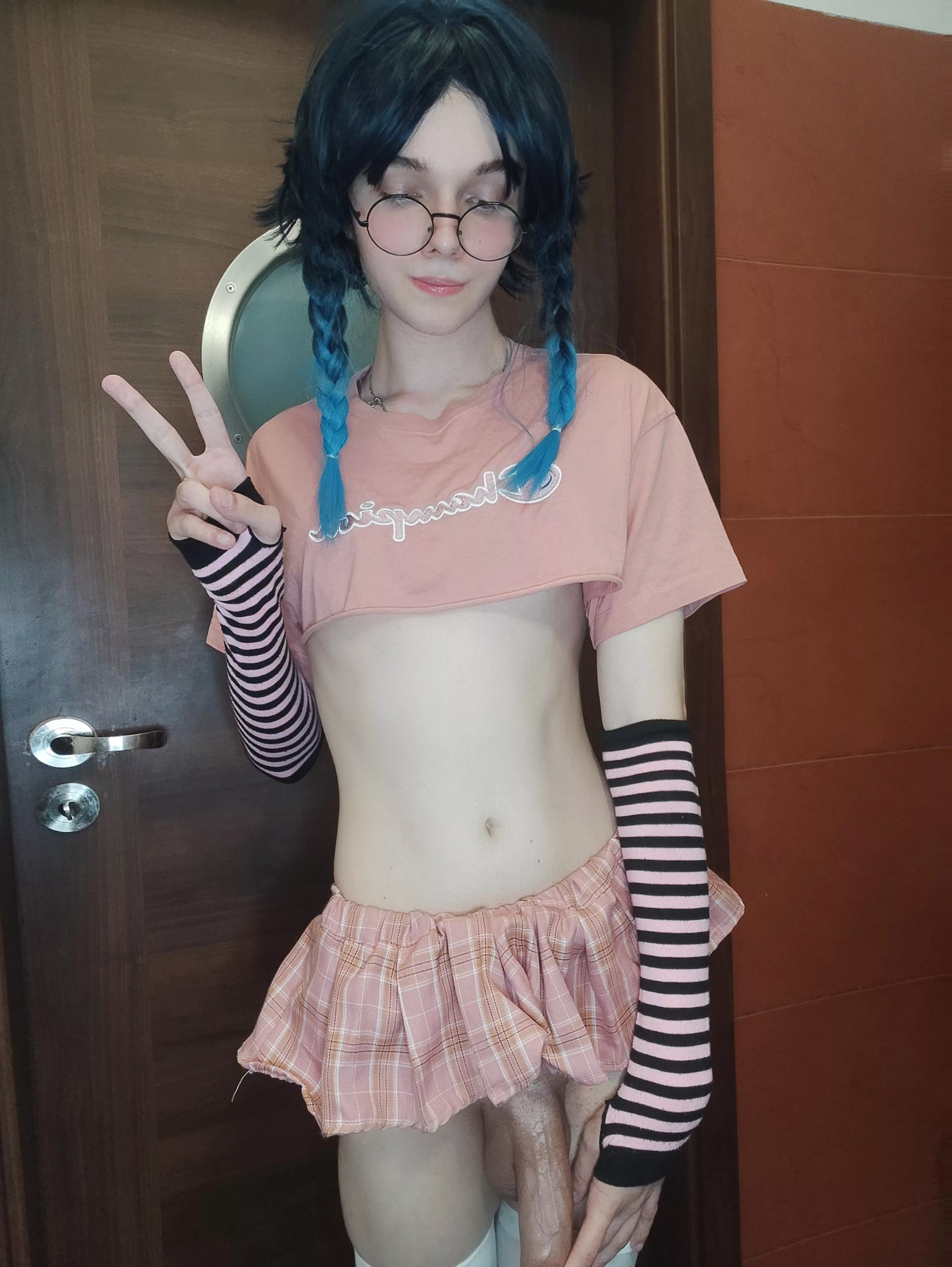 Any straight guys just a little curious?