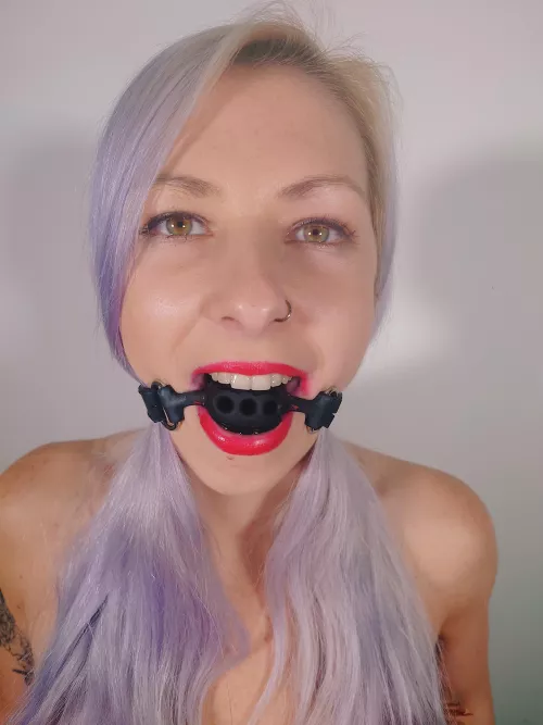 Both mouth and pussy dripping 😌