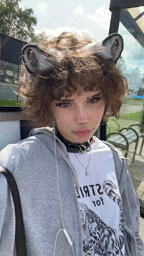 collared casual selfie from outside yesterday .. what do u think ?