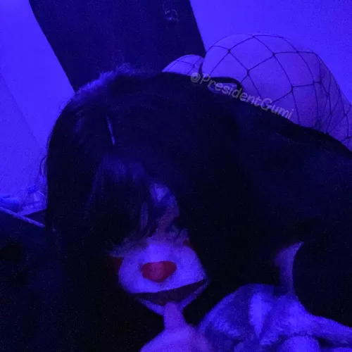 Don’t care where you put it as long as it’s a lot ❣️❣️