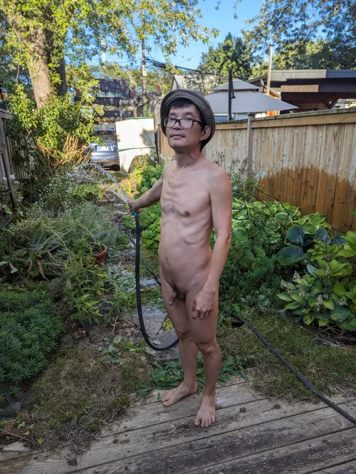 I just love being nude , and I don't mind you look at it