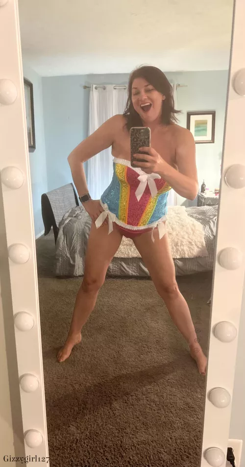 I love my curves in this set