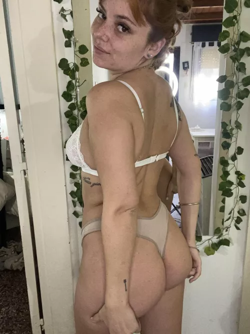 Just trying to tempt you with my cute booty