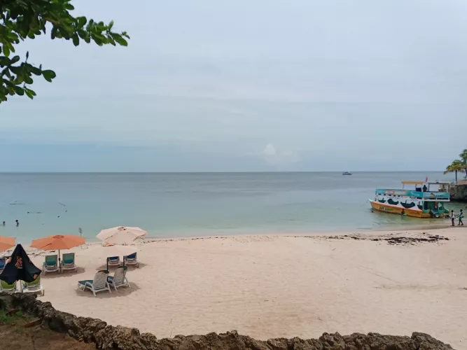 Mid morning on a very calm tropical beach