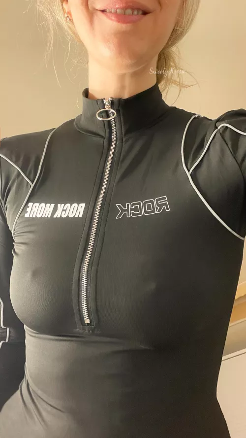 My new bodysuit for yoga classes