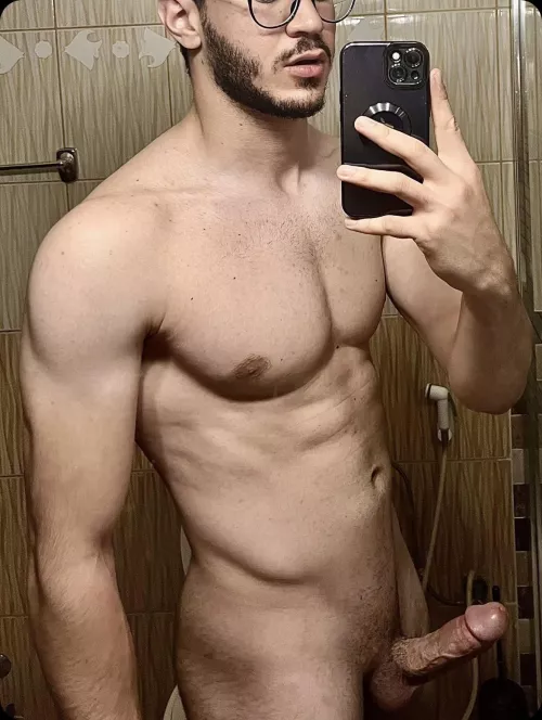 Sculpting the body to suit the cock