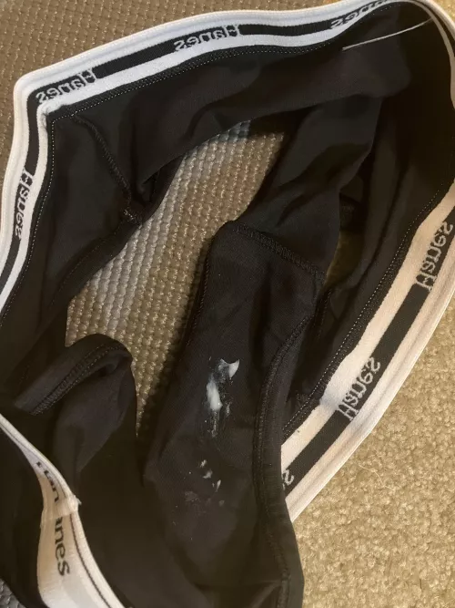 2 day wear of my Hanes black panties