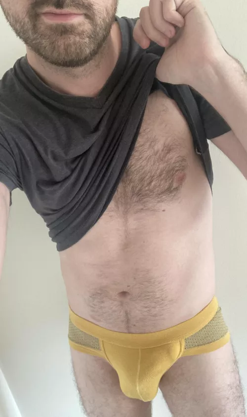 32 always down to chat. Long term buddies welcome.