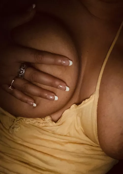 46 yo Makes my hand look small