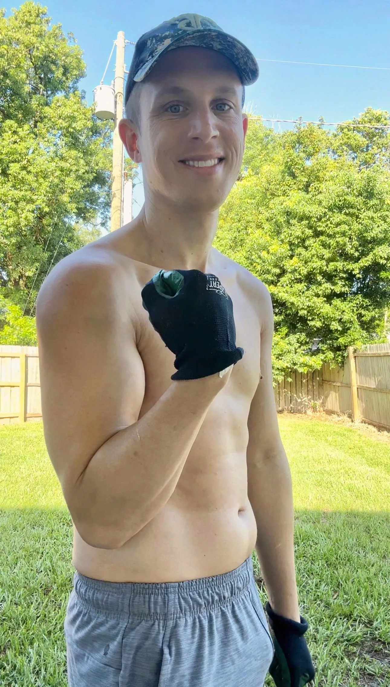 A regular picture (beware! Shirtless!) Going to be 38 in a few months 😯