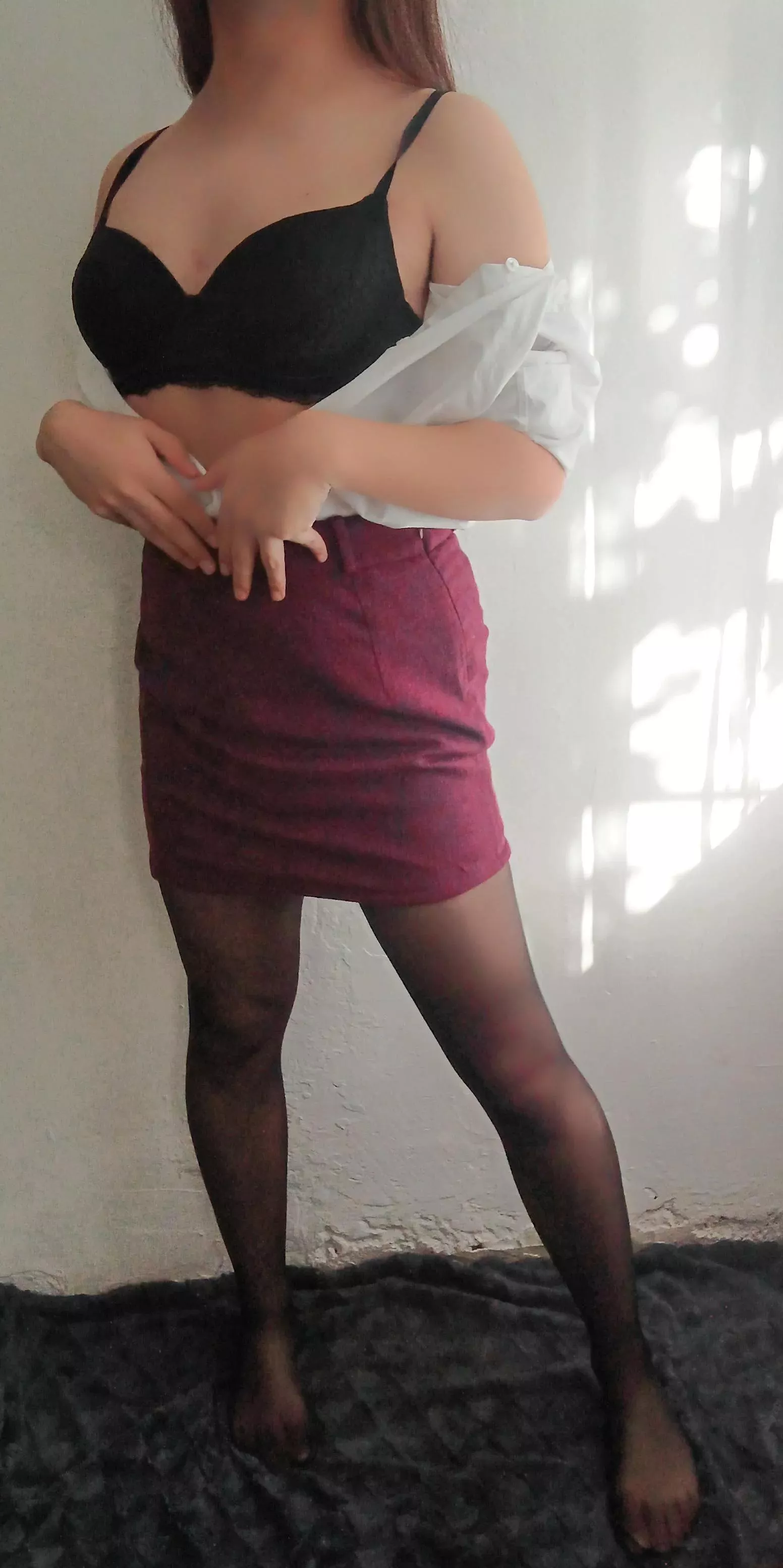 Getting (un)ready for work🖤