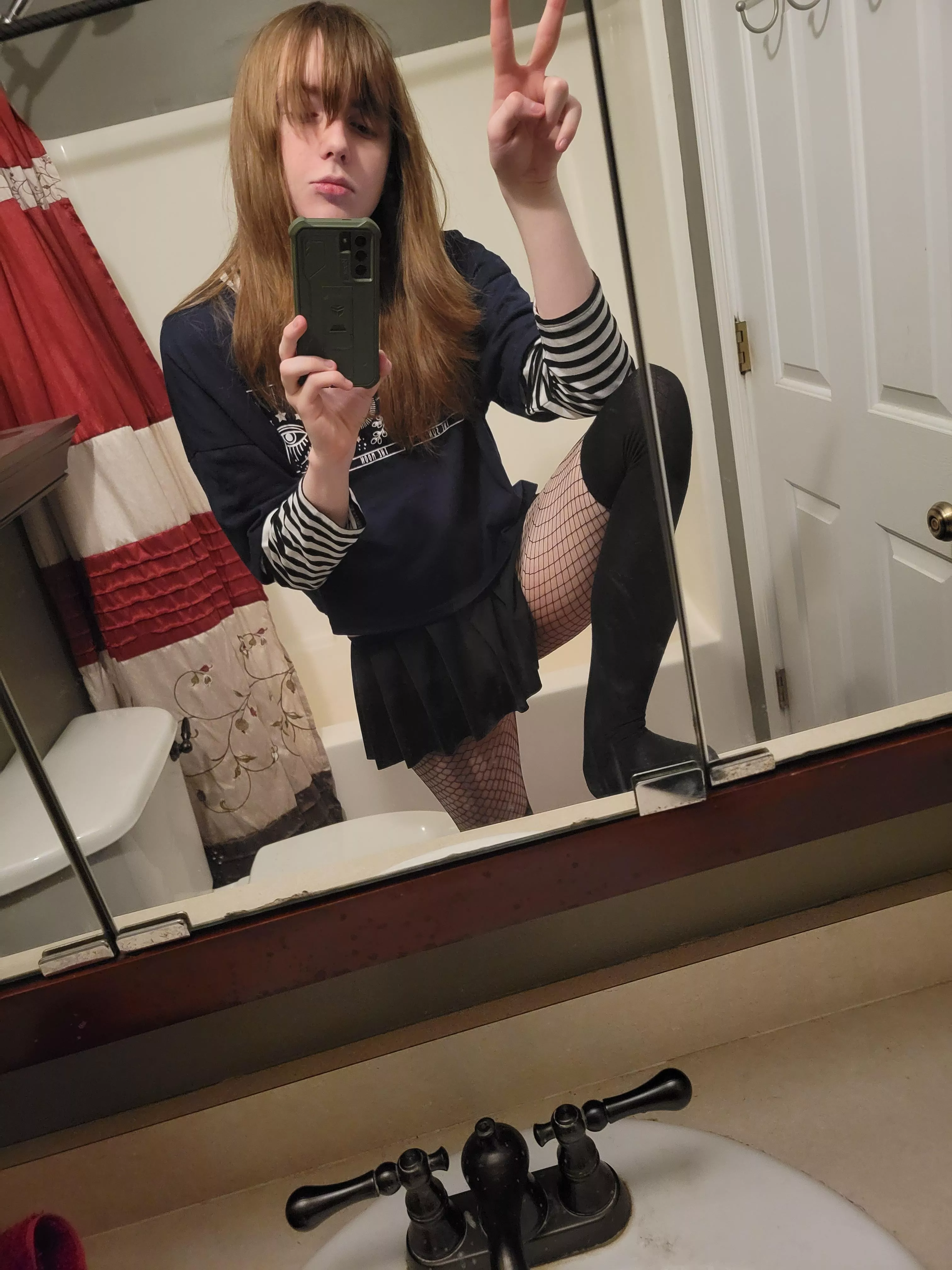 Going out today, how do I look? 🥺