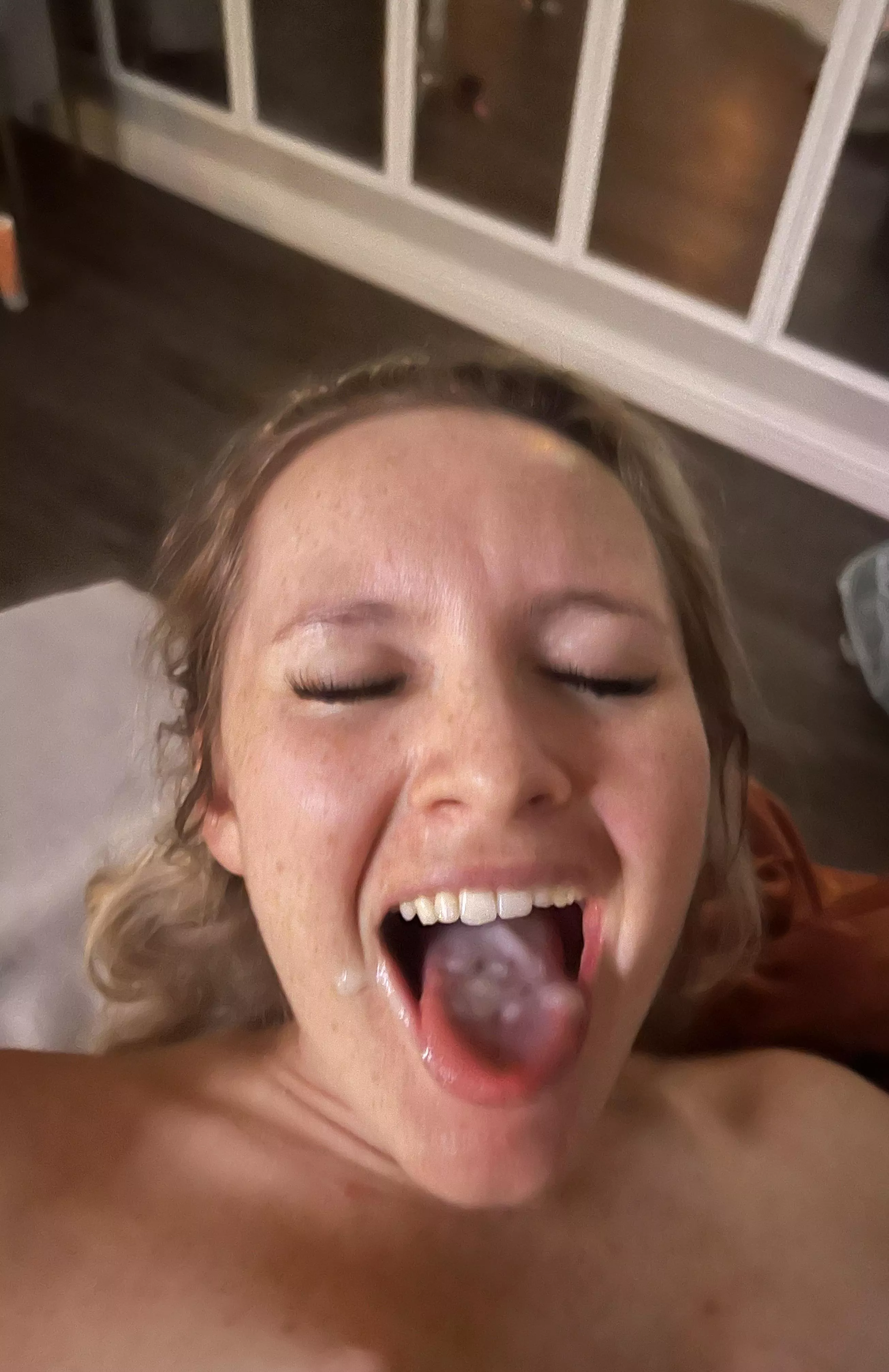 I had cum in my eye, so my husband was on his own with the photography. 🤦🏻‍♀️🤦🏻‍♀️😂😂😂