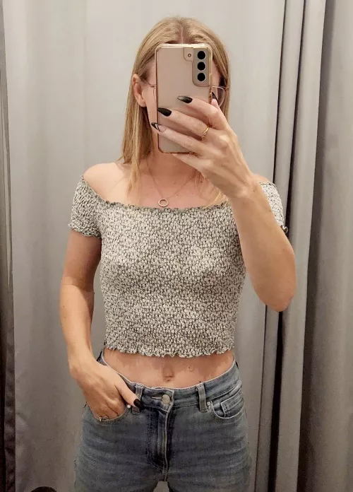 I like to show a little tummy