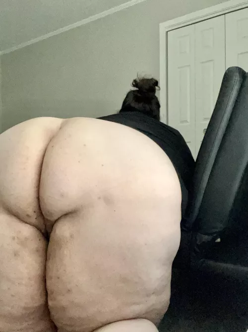 I wanna get high and let you destroy my ass 🥵