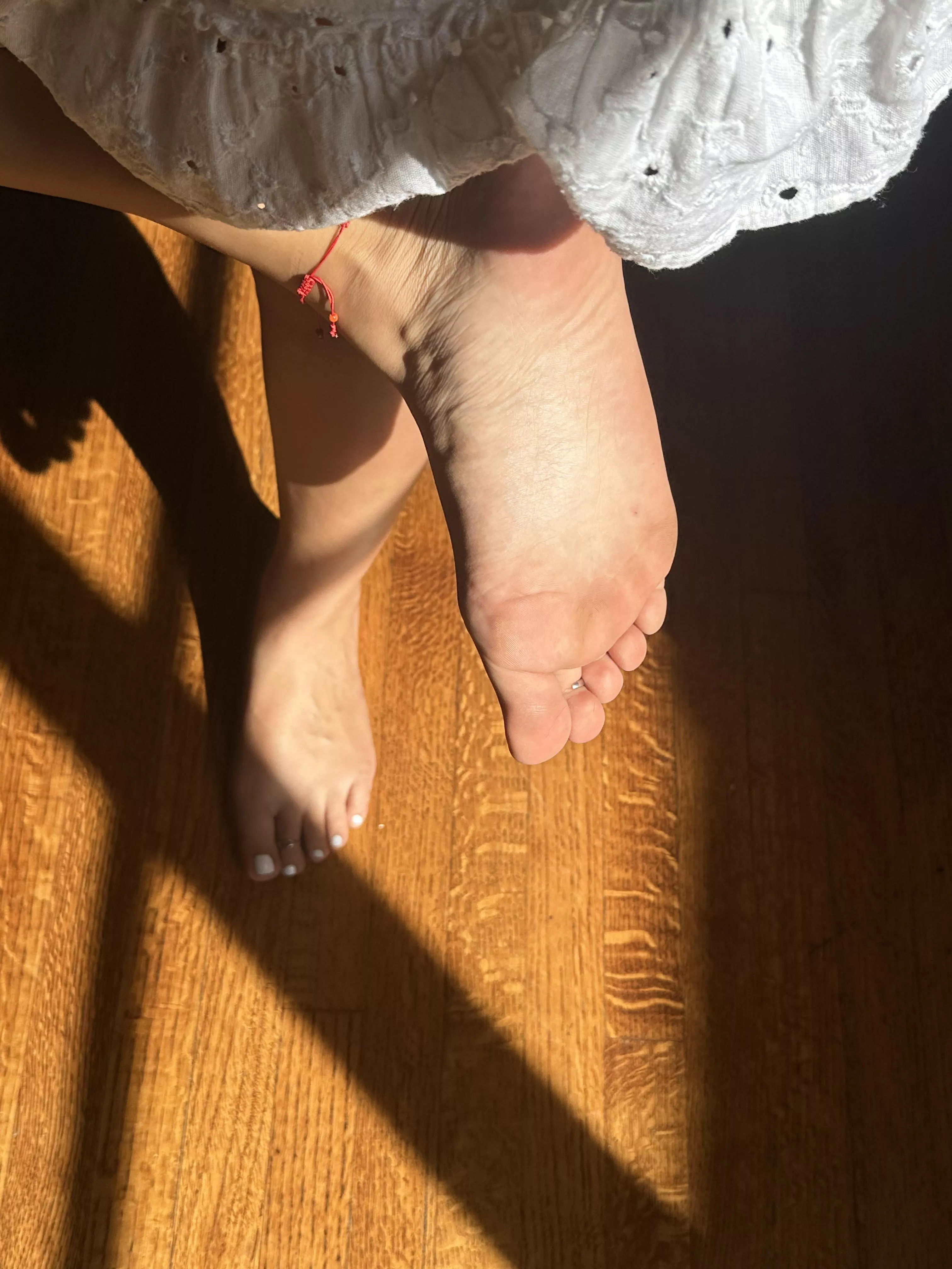 My soles need some cleaning, get to work 👅