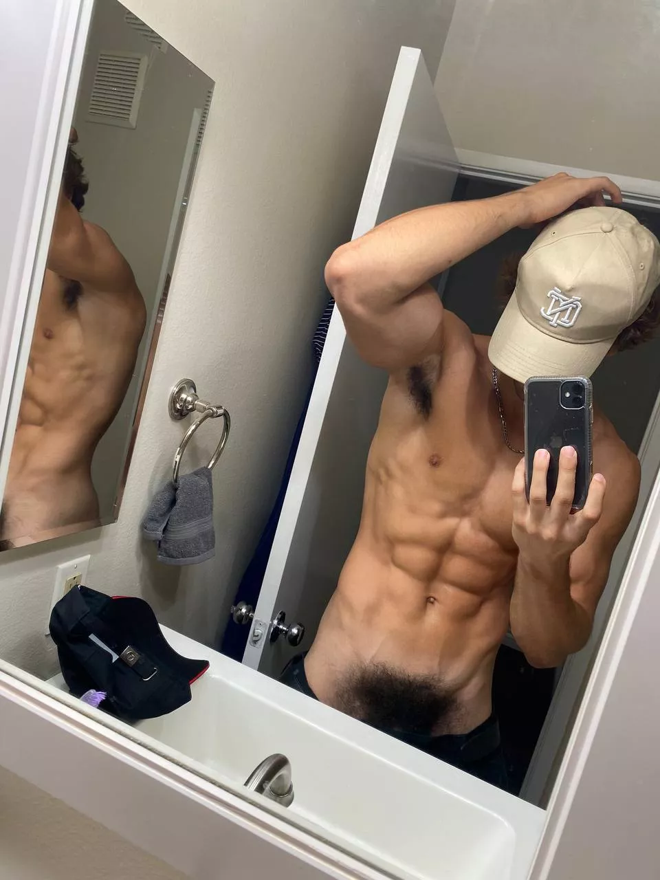 Rate my pits if you like?