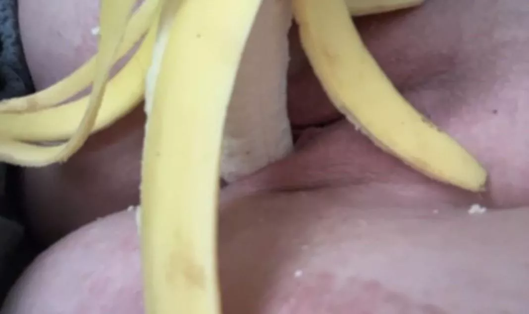 Vote on my recent poll daddy🥺