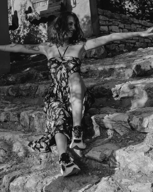 will you help me take off my dress?