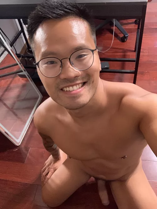 Don’t I look good on my knees for you?