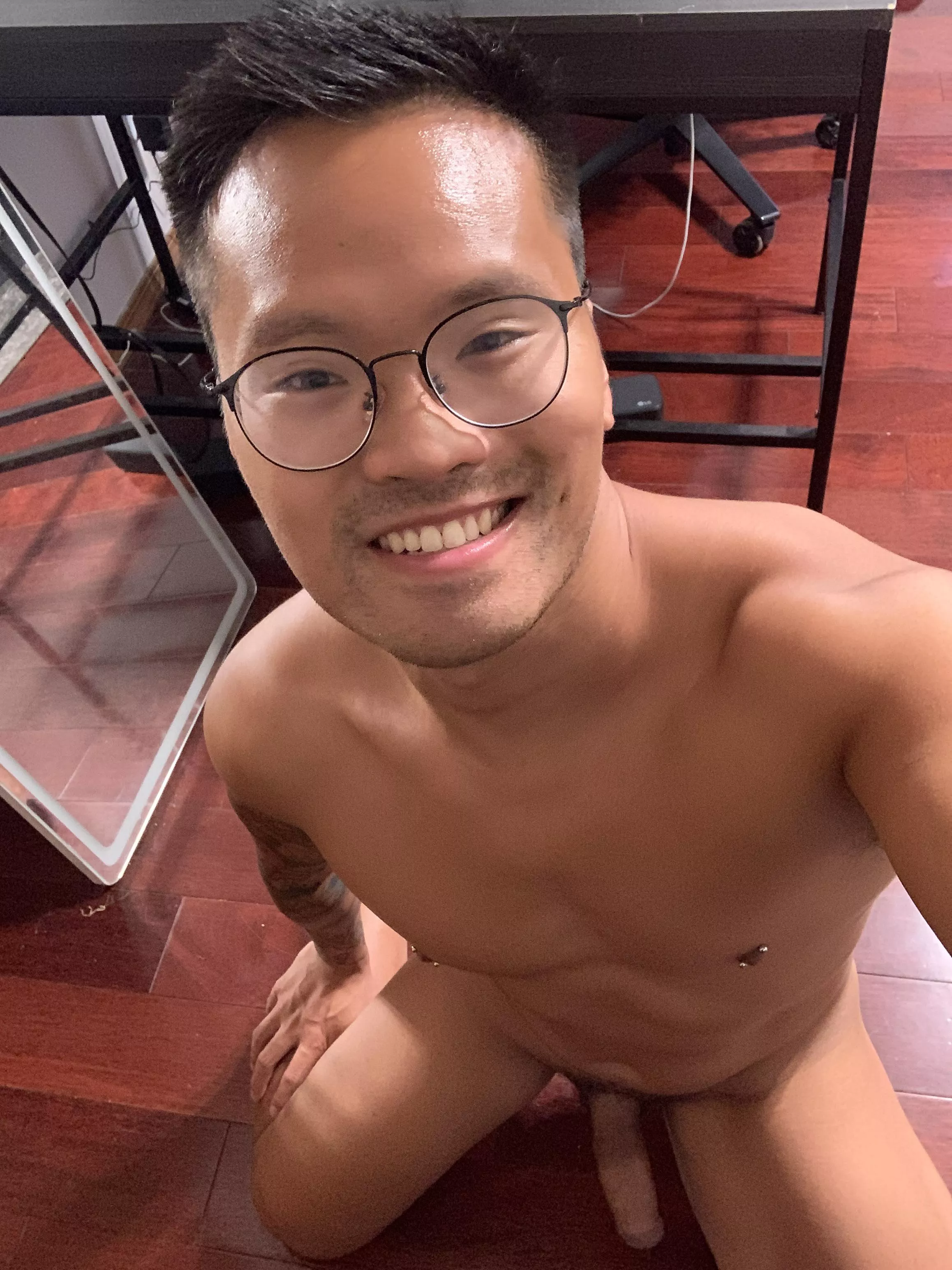 Don’t I look good on my knees for you?