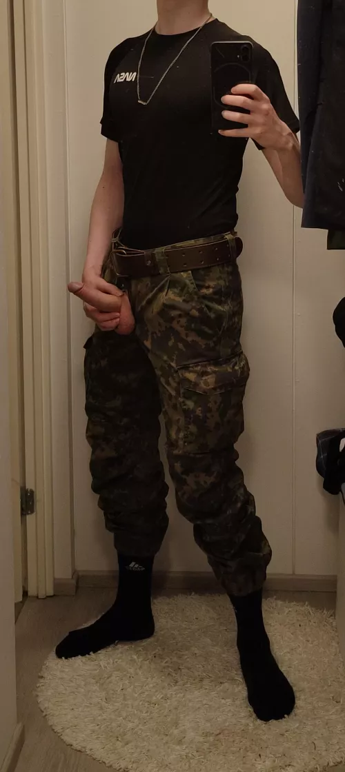 Get on your knees😈🍆