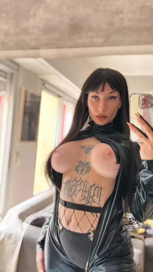 I hope you love an alt milf like me