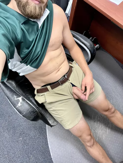 I’m pointing at where your mouth should be (36)