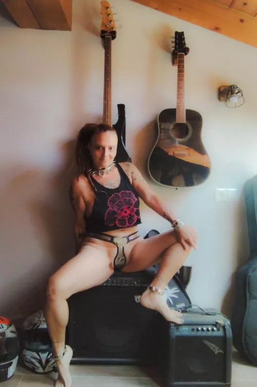 Into kinky stuff anyone? :D