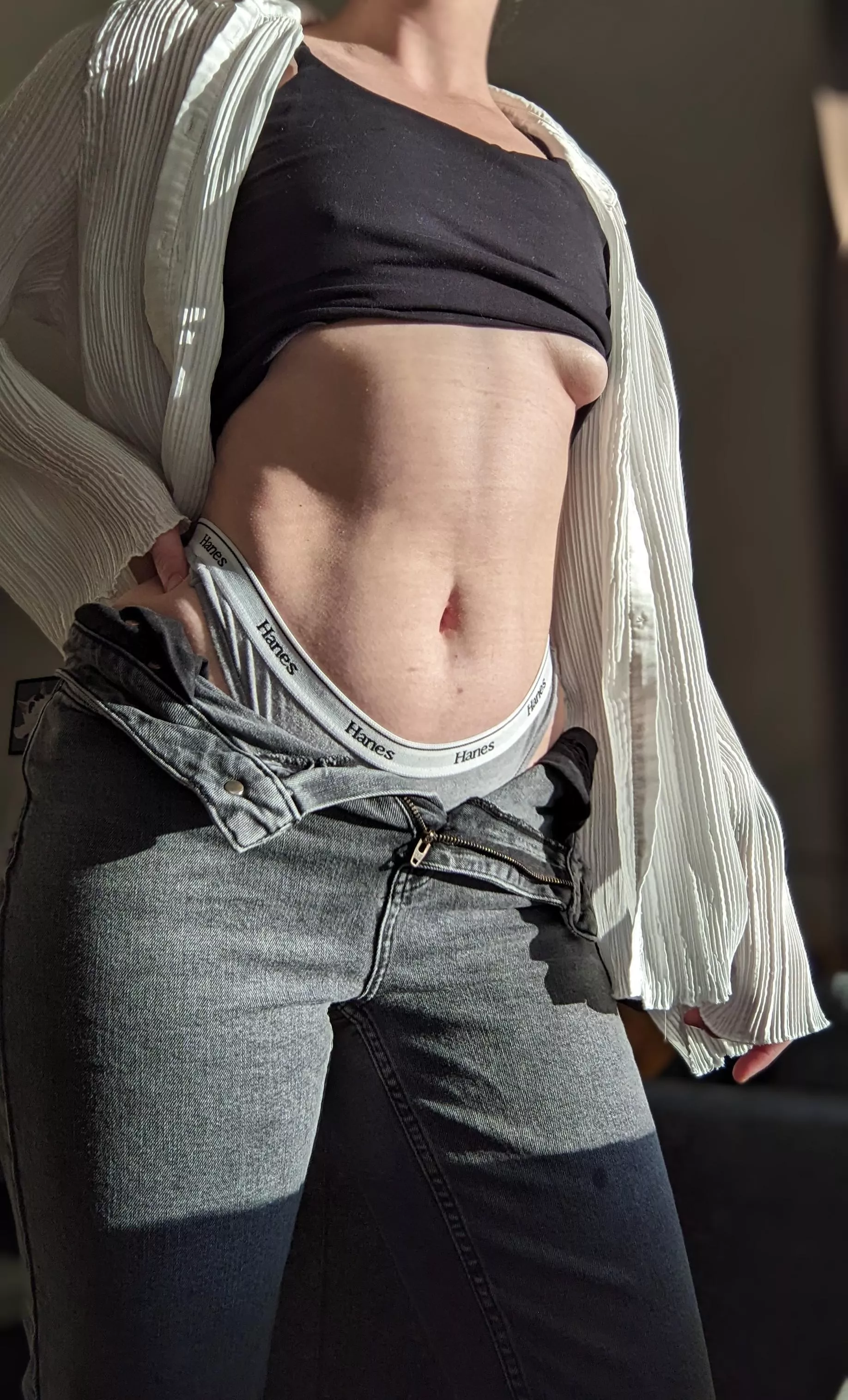 Lots of space for kisses [IMG]