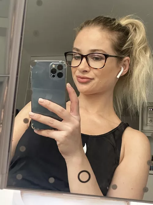 Posting here to spread some high vibrations 🥰