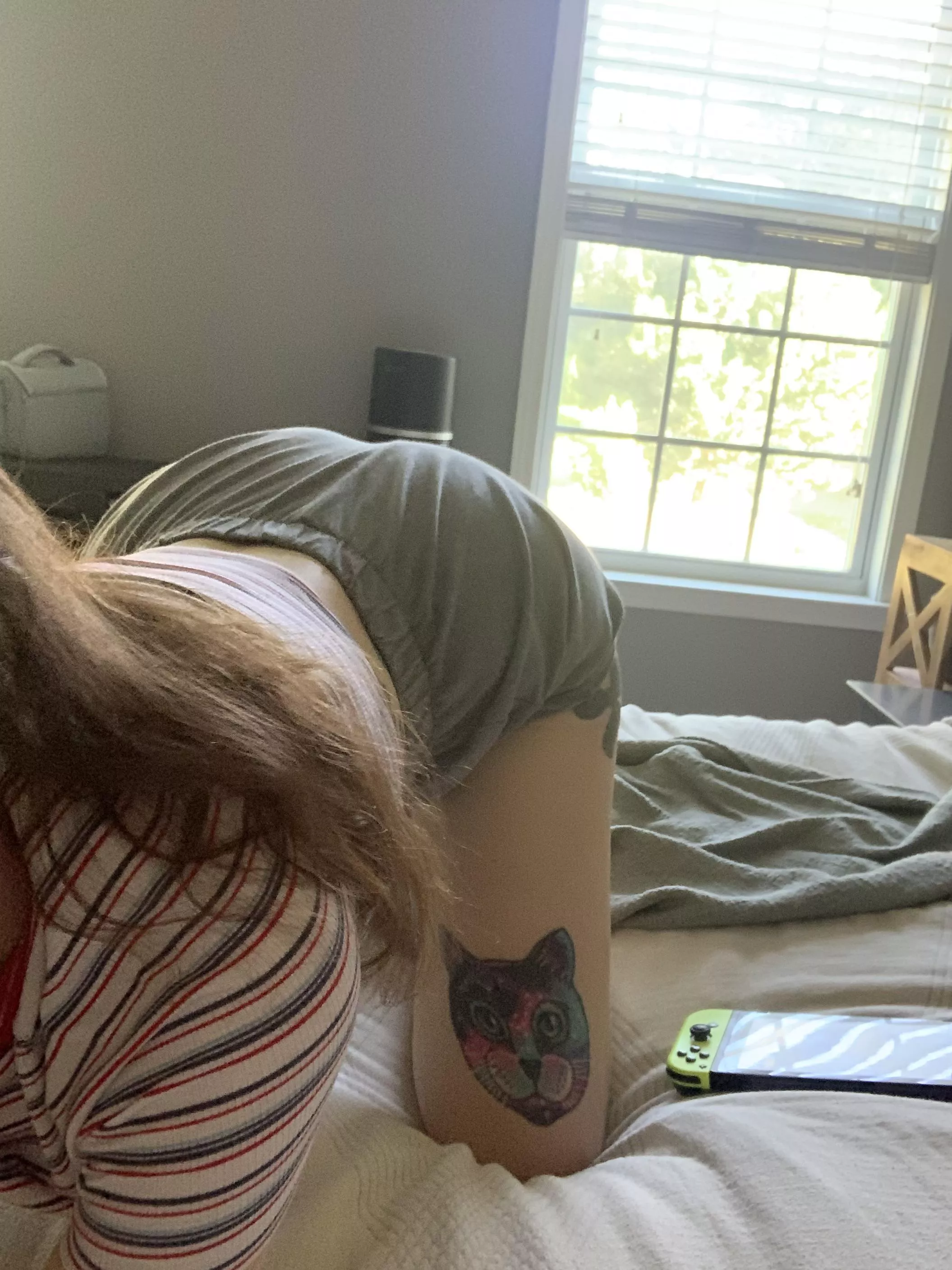 Some morning stretching [F]