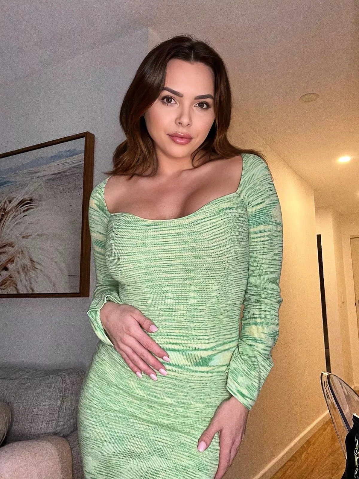 Tried a new dress tonight. Does it look good on me? (32F)