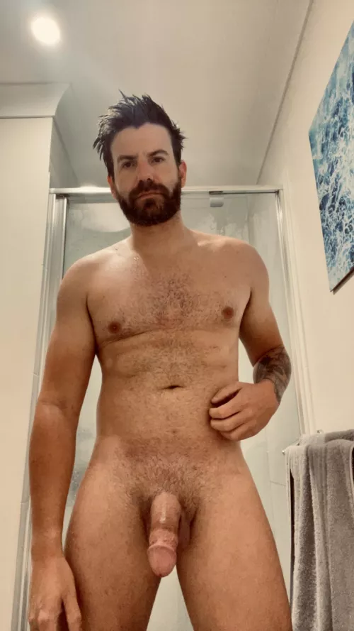 Who’s joining me in the shower? 💦