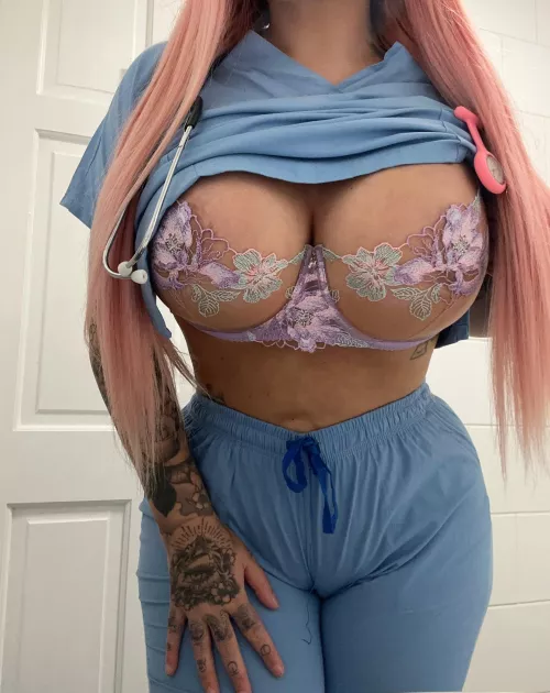 Would you point out my cameltoe if you were my patient…