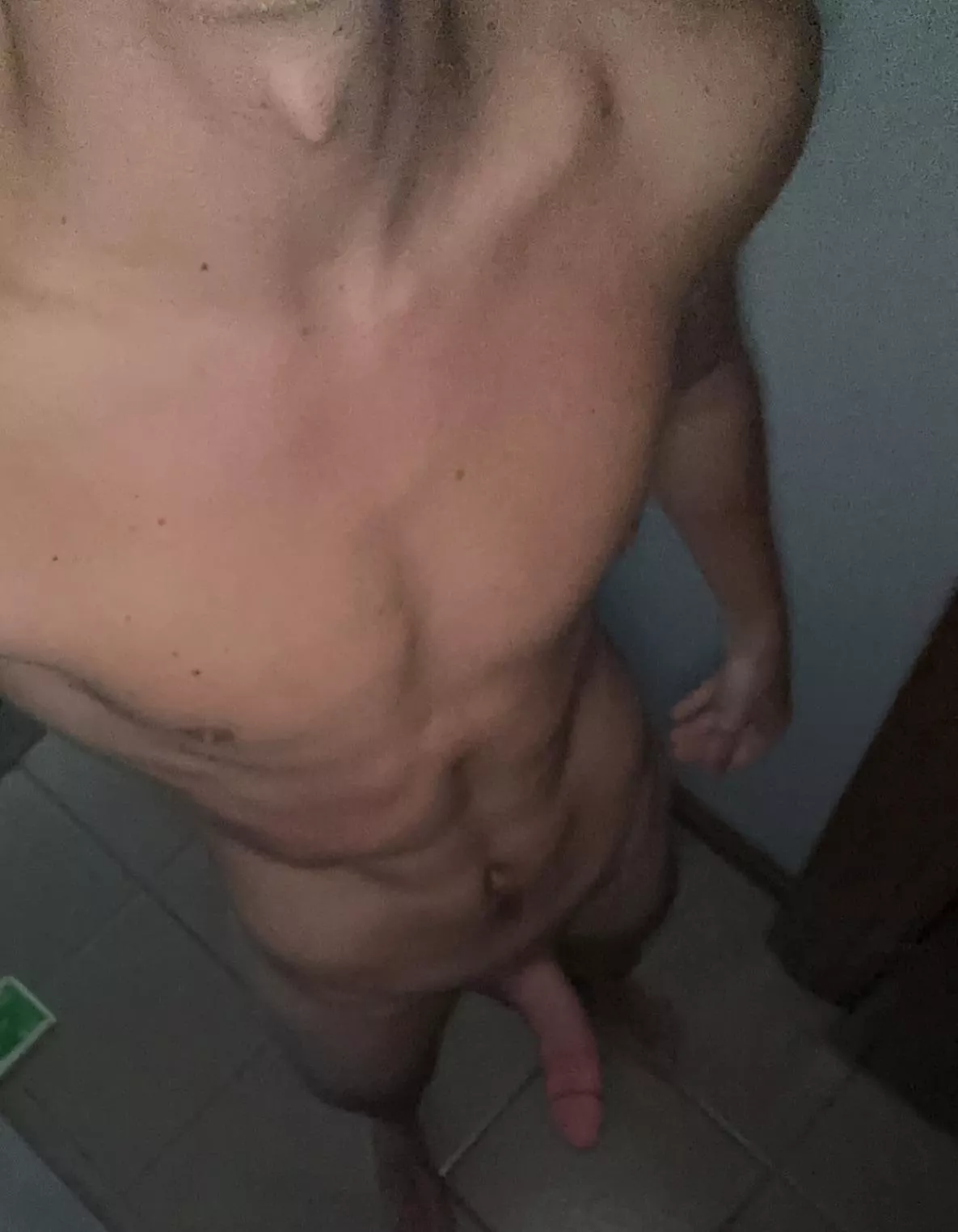 21 college athlete. Hmu for snap. Fit & muscular. (Pa/Wv++)