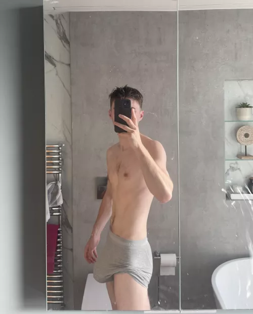 All bulge is good bulge😊