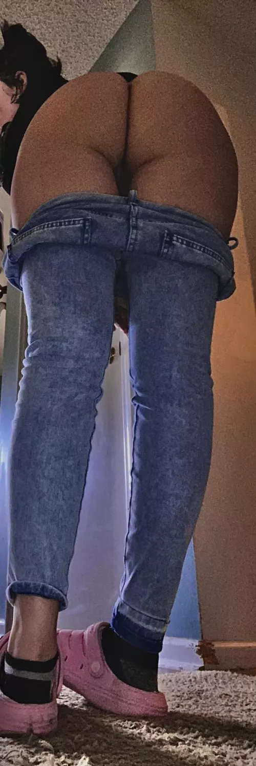 bet you could balance a peach right the fuck on top it’s so perfect