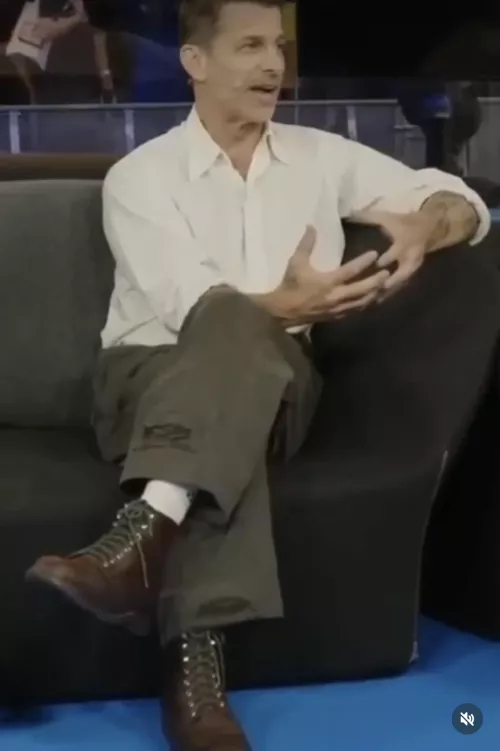 Does anyone know what boots Zack Snyder is wearing here?