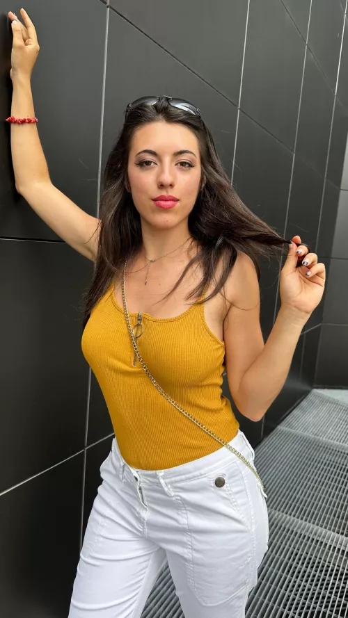 Feeling free with my braless look F19