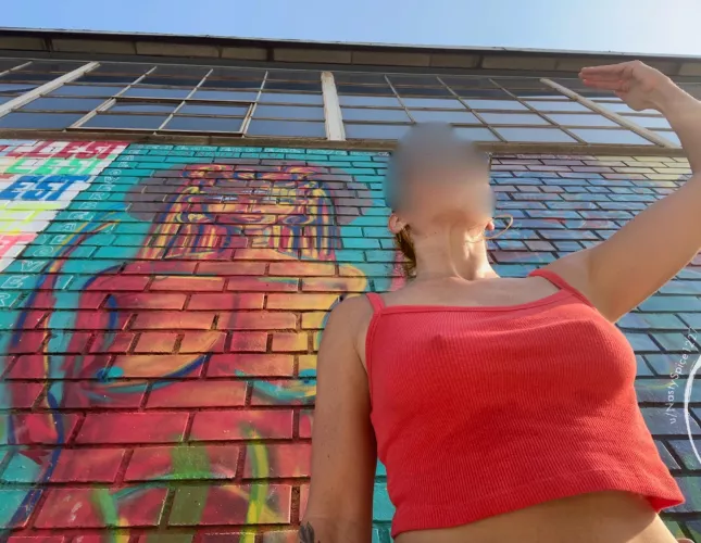 Left or right? (f45)