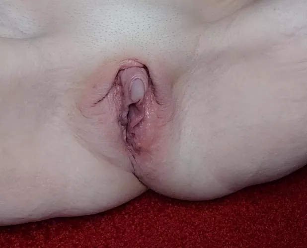 My clitty is sticking out to say hello to her favourite people