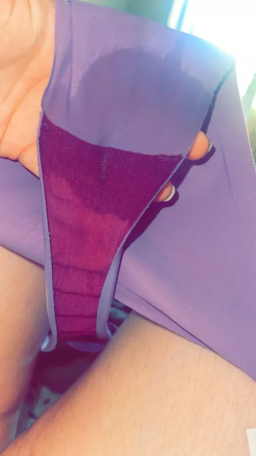 My pussy juices are always drippy and sticky 🙊 I WISH you could smell and taste them like I do…. Ugh 🥵 I love my slutty pussy…