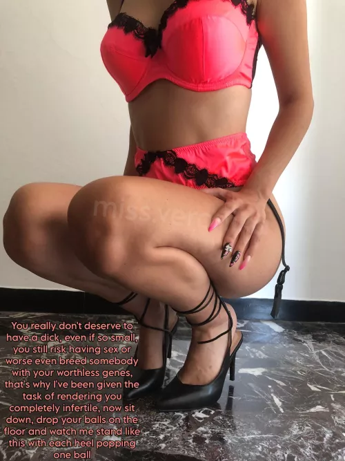 Popping balls, my favourite game😌🖤