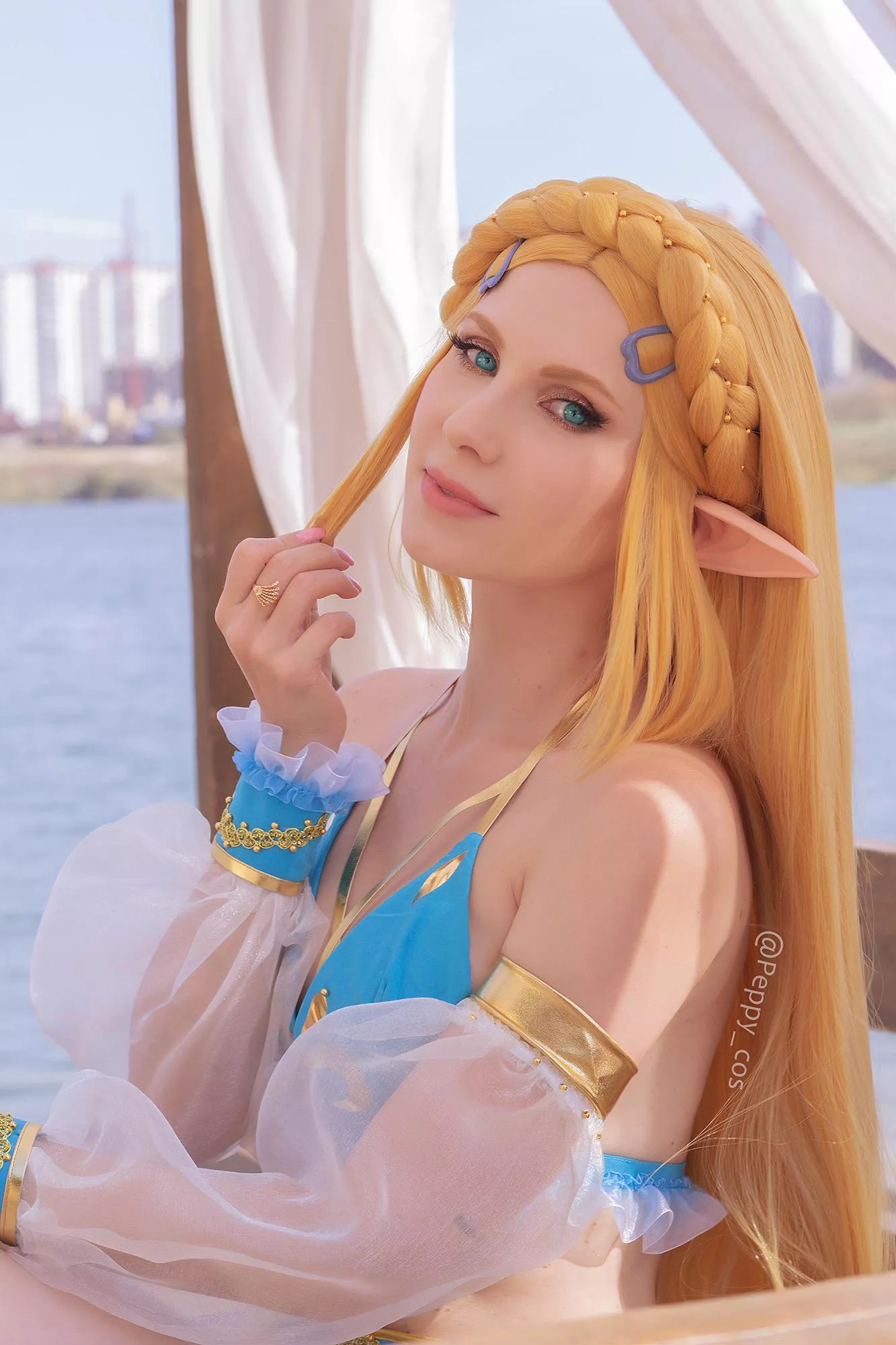Princess Zelda cosplay by Peppy_cos
